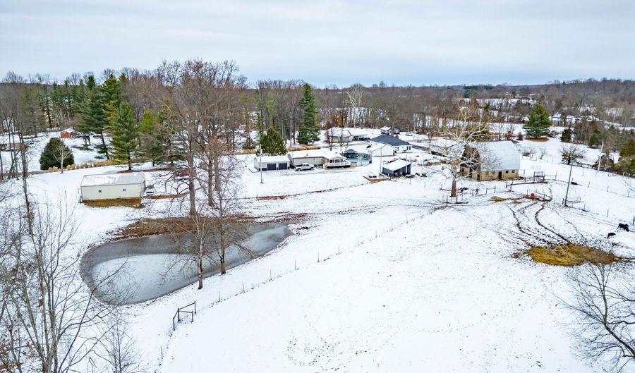 976 Vinegar Hill Rd, Bedford, IN 47421 - 3 Beds, 2 Bath