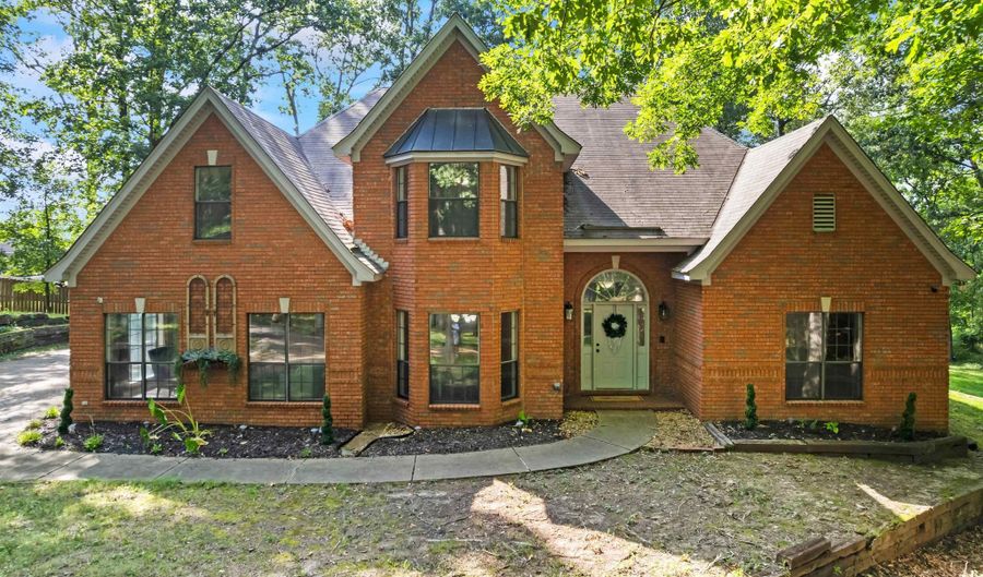 4821 OAK Crst, Bartlett, TN 38002 - 5 Beds, 5 Bath