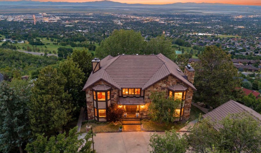 1501 E MAPLE HILLS Dr S, Bountiful, UT 84010 - 5 Beds, 4 Bath