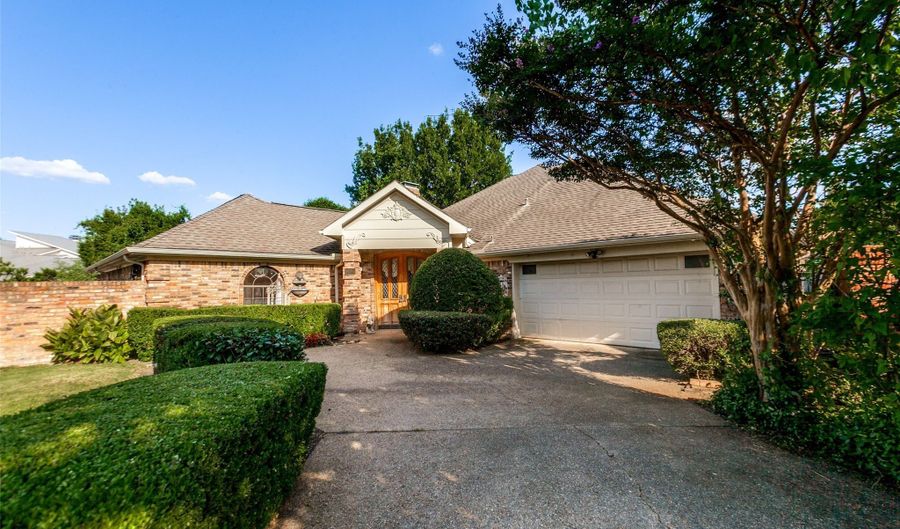 14784 Lochinvar Ct, Addison, TX 75254 - 3 Beds, 3 Bath