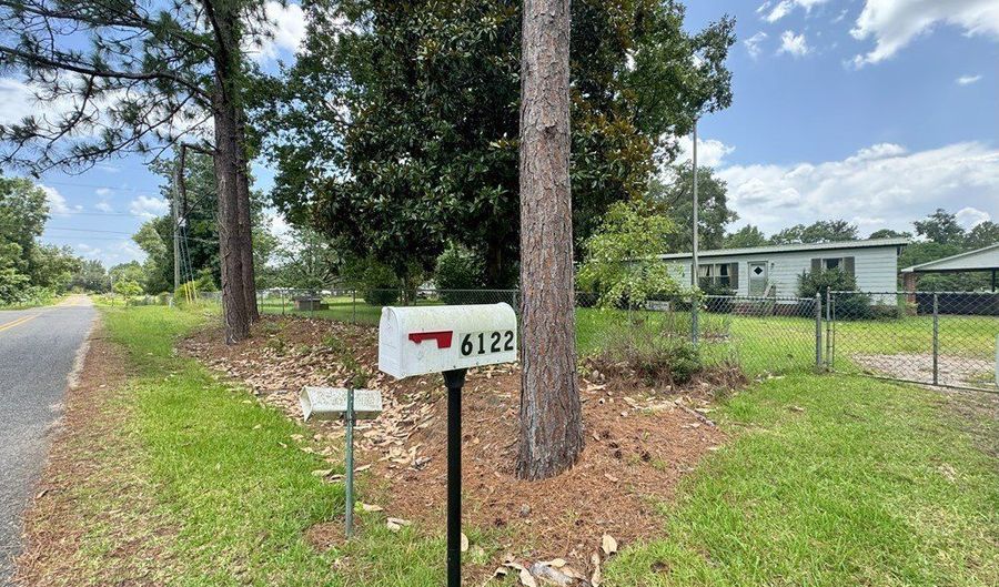 6122 Poplar Rd, Albany, GA 31705 - 3 Beds, 2 Bath