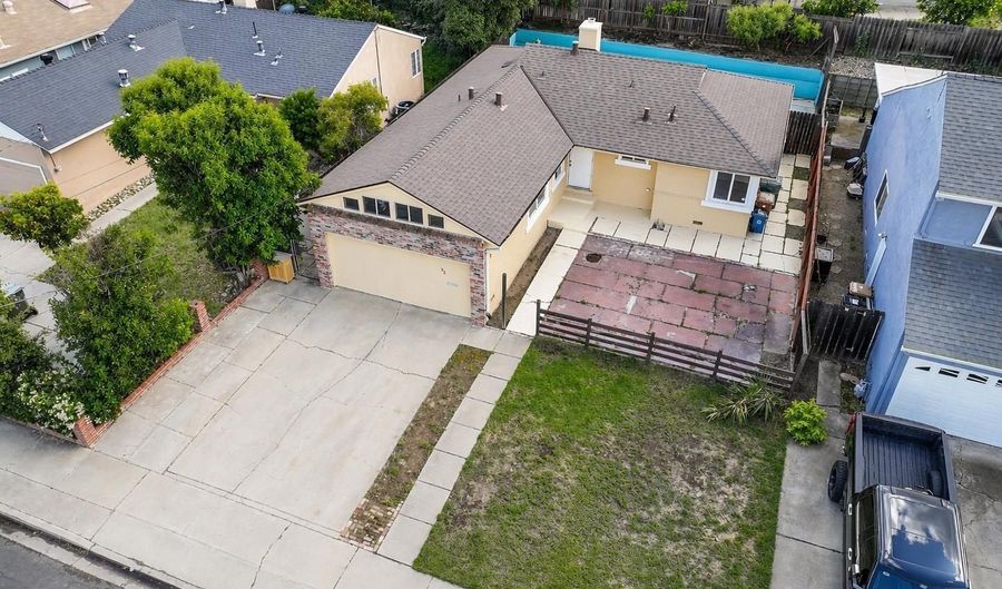 52 E Madill St, Antioch, CA 94509 - 3 Beds, 1 Bath
