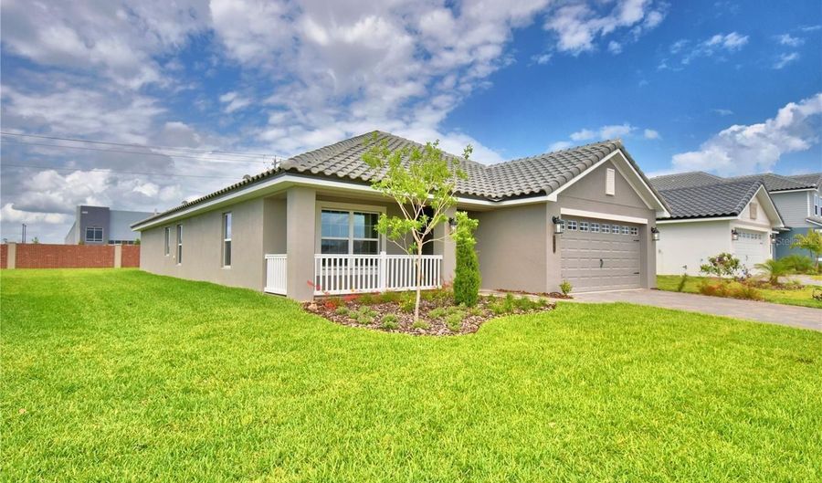 5427 WATERSIDE Dr, Auburndale, FL 33823 - 3 Beds, 2 Bath