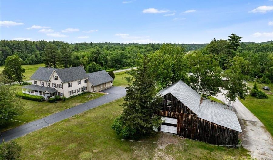 33 Bunker Hill Rd, Auburn, NH 03032 - 6 Beds, 3 Bath