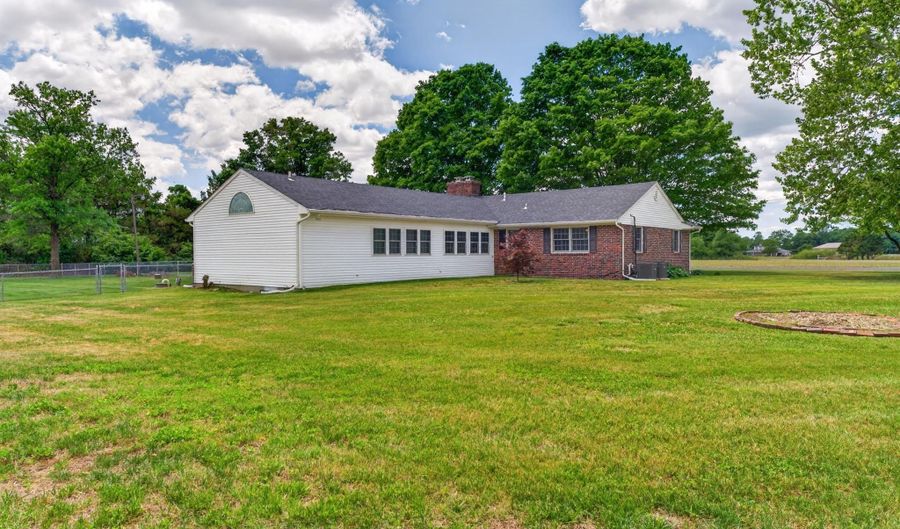 30077 FIRE TOWER Rd, Laurel, DE 19956 - 4 Beds, 4 Bath