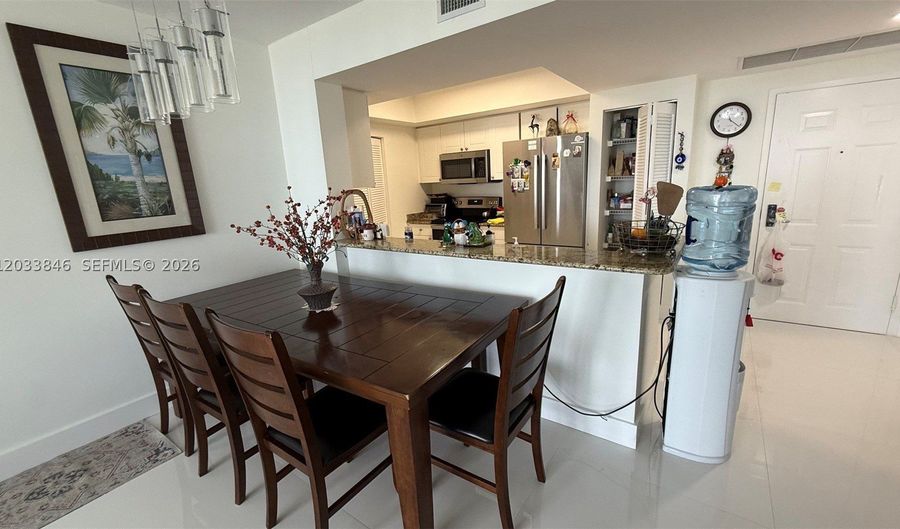 19501 W Country Club Dr 1910, Aventura, FL 33180 - 2 Beds, 2 Bath