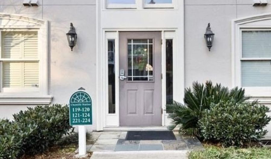 1538 CHANTILLY Dr 119, Atlanta, GA 30324 - 2 Beds, 2 Bath