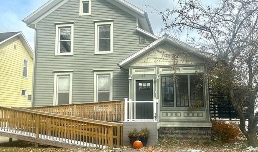 137 W Lewis St, Alpena, MI 49707 - 6 Beds, 2 Bath