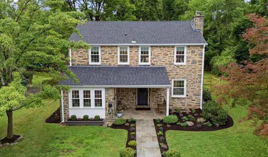 49 W SKIPPACK Pike, Ambler, PA 19002 - 4 Beds, 3 Bath