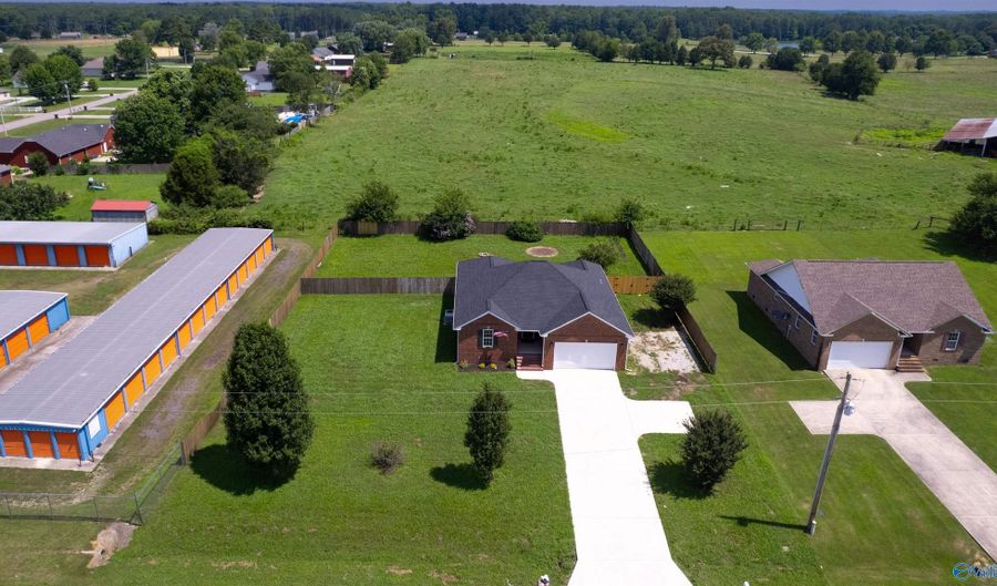 25073 Thach Rd, Athens, AL 35613 - 3 Beds, 2 Bath