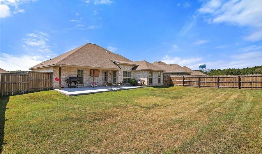 915 Filmore Dr, Brandon, MS 39042 - 3 Beds, 2 Bath