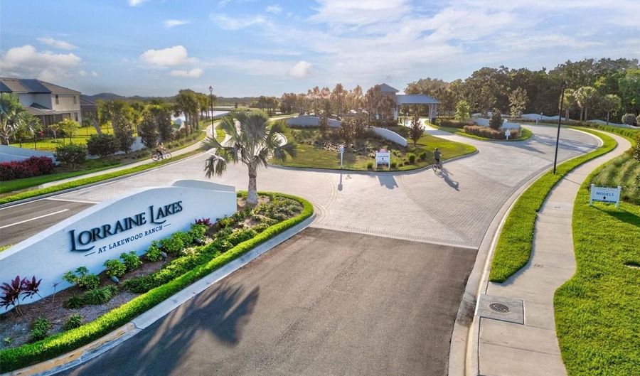 15519 SUNNY DAY Dr, Bradenton, FL 34211 - 2 Beds, 2 Bath