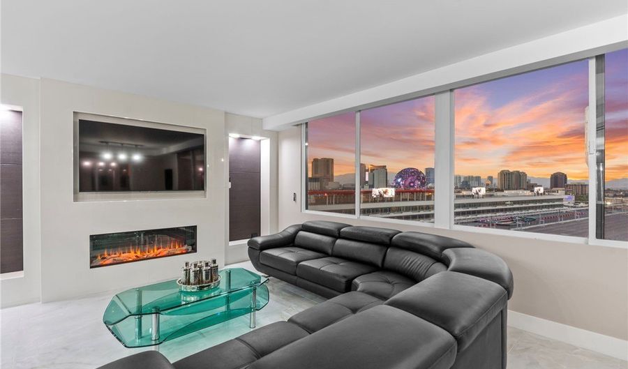 205 E Harmon Ave 1012, Las Vegas, NV 89169 - 2 Beds, 2 Bath
