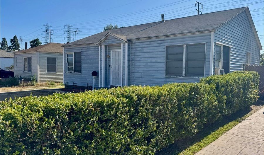 11357 Idaho Ave, South Gate, CA 90280 - 3 Beds, 1 Bath