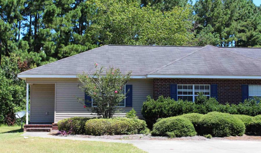 806 Jessica Ln B, Statesboro, GA 30458 - 2 Beds, 2 Bath