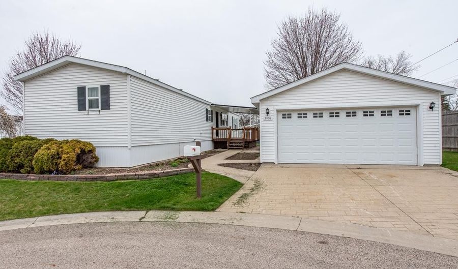 3108 Patricia Ln, Park City, IL 60085 - 2 Beds, 1 Bath