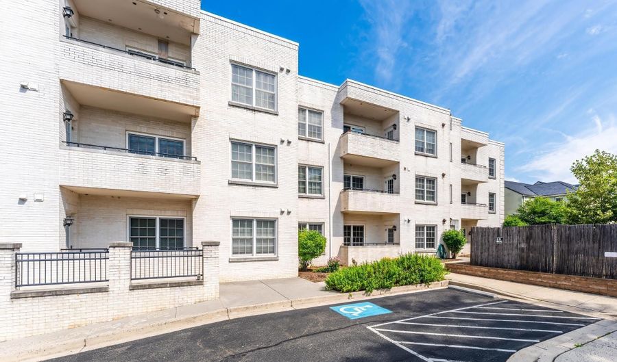 231 N THOMAS St 105, Arlington, VA 22203 - 2 Beds, 2 Bath