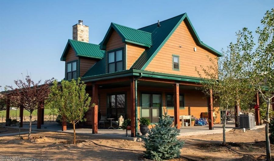 9001 2100 Rd, Austin, CO 81410 - 2 Beds, 2 Bath