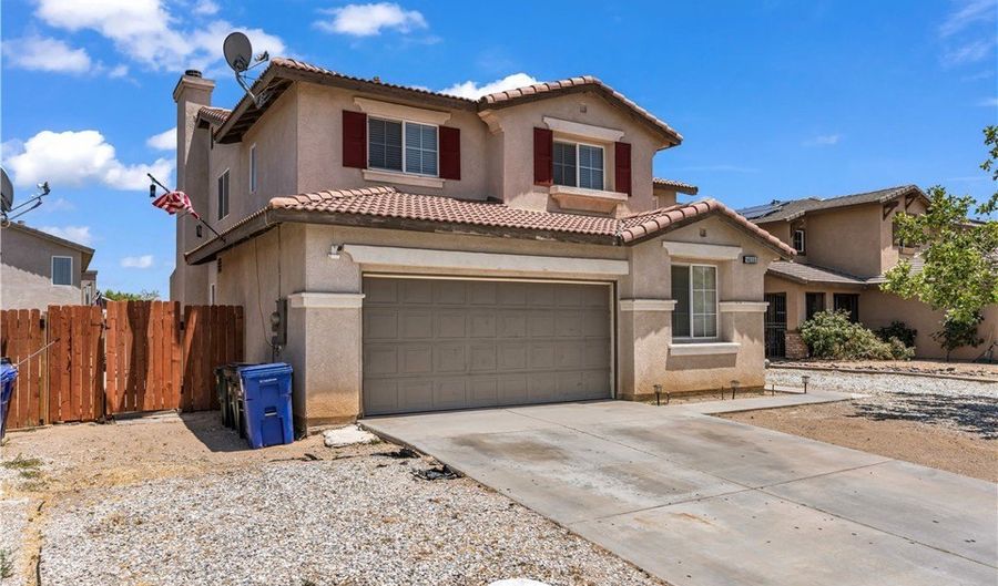 14659 Delicious St, Adelanto, CA 92301 - 5 Beds, 3 Bath