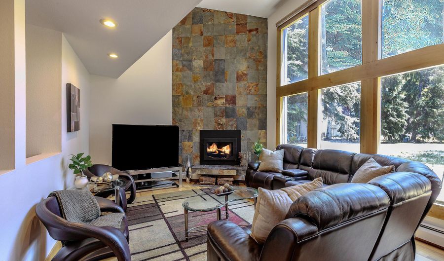 142 Eagle Dr B-4, Avon, CO 81620 - 2 Beds, 3 Bath