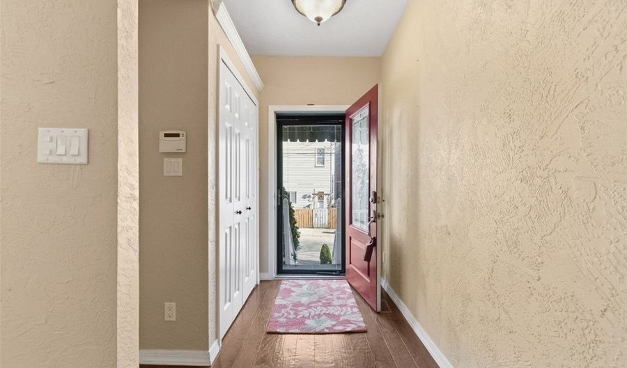 3220 Mary St, Airville, PA 15203 - 3 Beds, 4 Bath