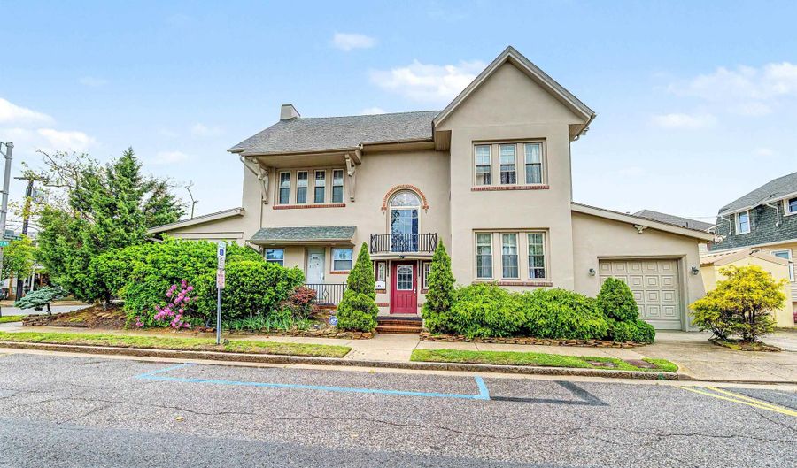 2 N Montgomery Ave, Atlantic City, NJ 08401 - 8 Beds, 6 Bath