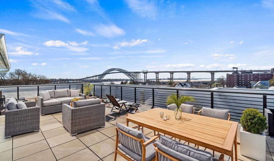 117 W 2ND St 202, Bayonne, NJ 07002 - 2 Beds, 2 Bath