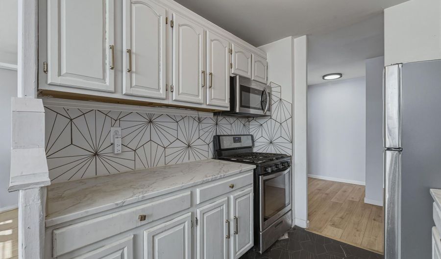 1225 KENNEDY Blvd 3F, Bayonne, NJ 07002 - 1 Beds, 1 Bath