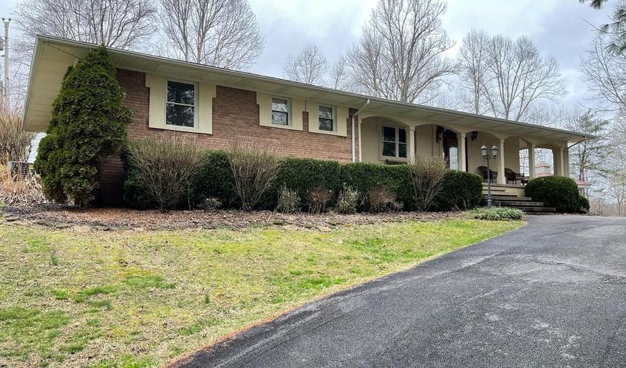 395 Mountain View Rd, Williamsburg, KY 40769 - 3 Beds, 2 Bath