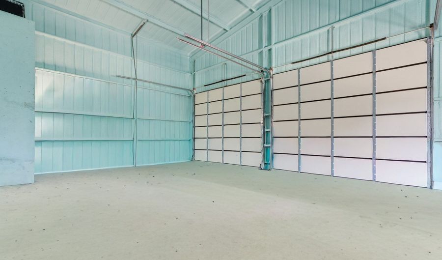 129 Coyote Cave Ln, Alvord, TX 76225 - 3 Beds, 2 Bath