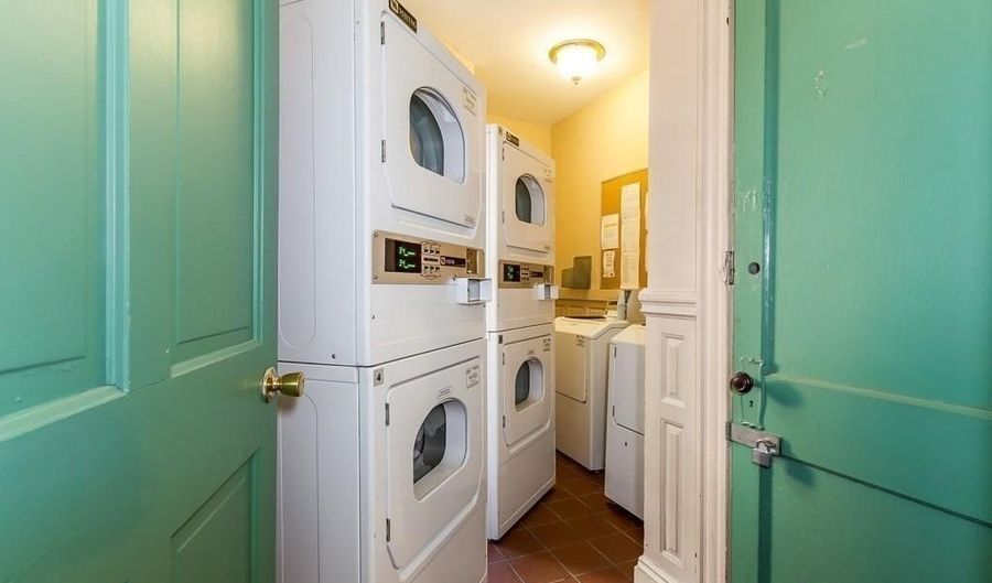 394 Riverway 12, Boston, MA 02115 - 3 Beds, 1 Bath