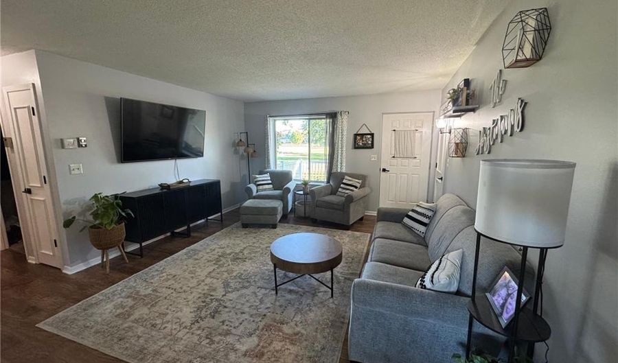 901 22nd Ave SW, Austin, MN 55912 - 3 Beds, 2 Bath