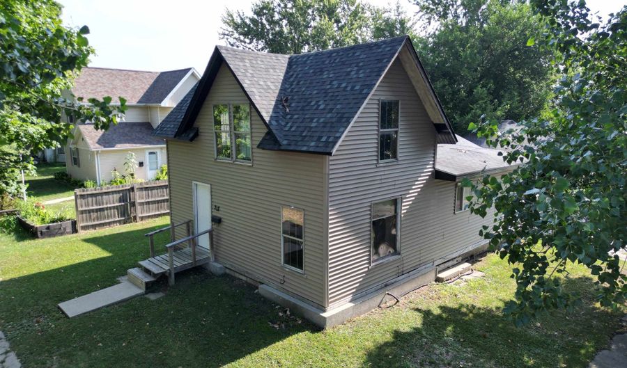 217 JOHNSON St, Alta, IA 51002 - 3 Beds, 1 Bath