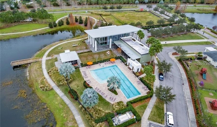 6307 ROADSTEAD Ct, Apollo Beach, FL 33572 - 4 Beds, 3 Bath