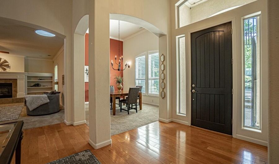 472 Lindsay Ln, Ashland, OR 97520 - 3 Beds, 3 Bath