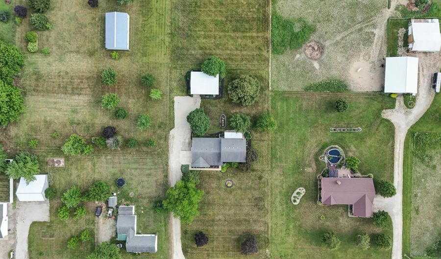 6671 Dull Rd, Arcanum, OH 45304 - 4 Beds, 5 Bath
