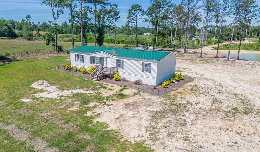 Chad Lake Rd, Alma, GA 31510 - 4 Beds, 2 Bath