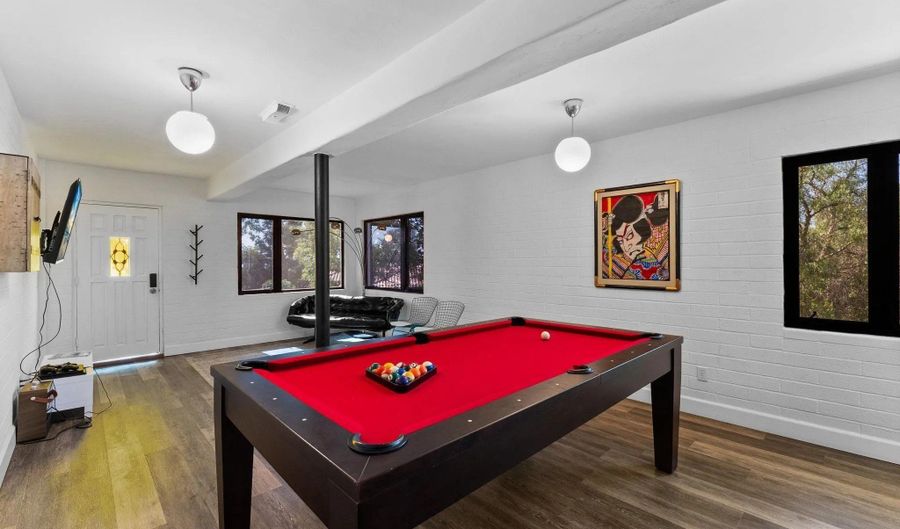 9586 Alto Dr, La Mesa, CA 91941 - 6 Beds, 2 Bath