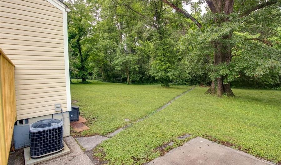 3531 Hoover Dr, Alton, IL 62002 - 2 Beds, 1 Bath