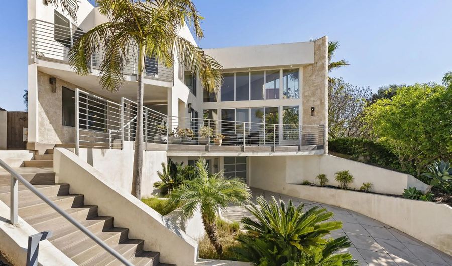13721 Pine Needles, Del Mar, CA 92014 - 4 Beds, 5 Bath