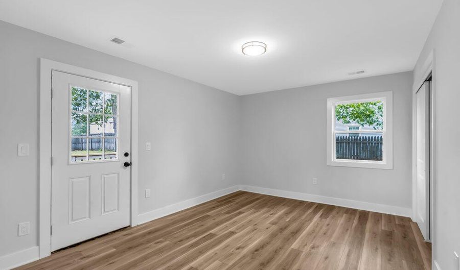 356 Railroad Ave, Bayville, NJ 08721 - 3 Beds, 2 Bath