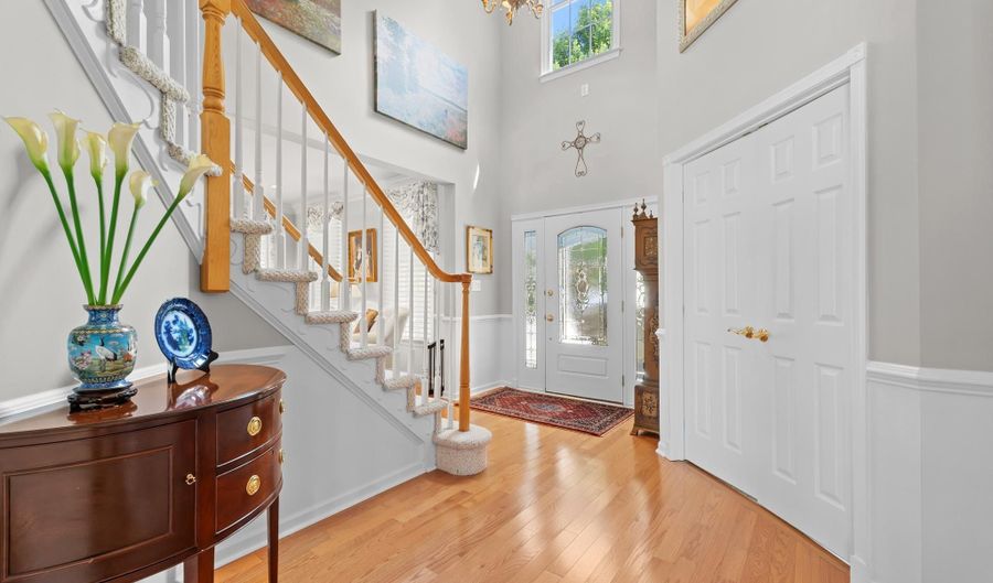 31335 LYNN Dr, Bethany Beach, DE 19930 - 5 Beds, 4 Bath