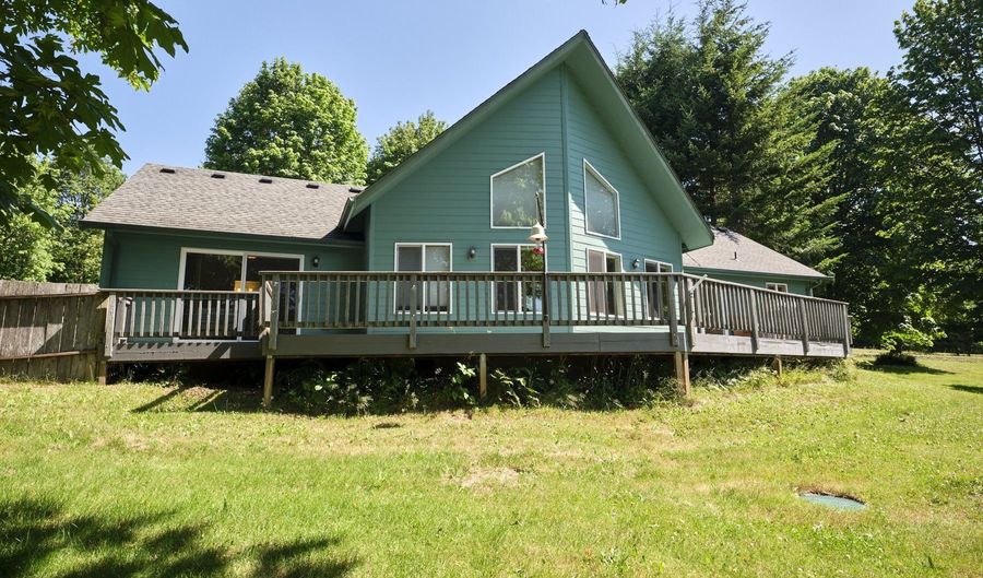 185 CORONET Dr, Ariel, WA 98603 - 3 Beds, 2 Bath