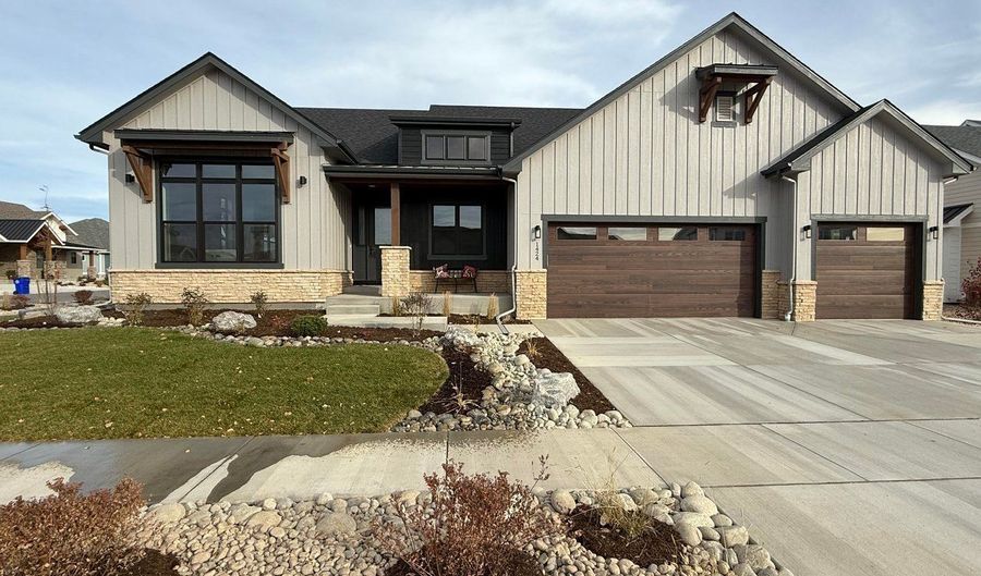 1424 Burt Ave, Berthoud, CO 80513 - 5 Beds, 4 Bath