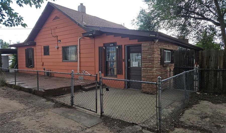 2423 E St Vrain St, Colorado Springs, CO 80909 - 6 Beds, 2 Bath