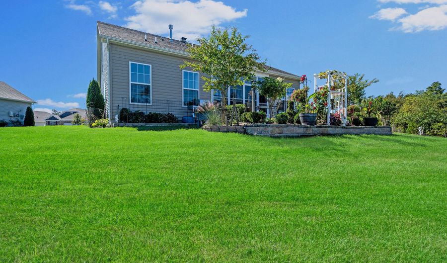 15 Woodchuck Dr, Barnegat, NJ 08005 - 4 Beds, 3 Bath