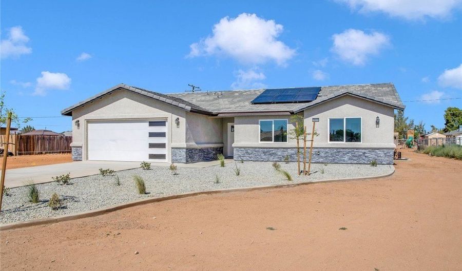 10533 Mohawk Rd, Apple Valley, CA 92308 - 3 Beds, 2 Bath