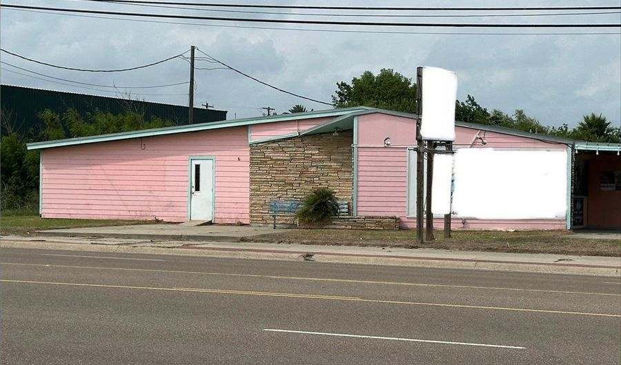 306 E Goodnight Ave, Aransas Pass, TX 78336 - 0 Beds, 3 Bath
