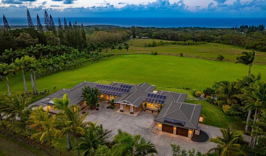 365 E KUIAHA Rd, Haiku, HI 96708 - 4 Beds, 4 Bath