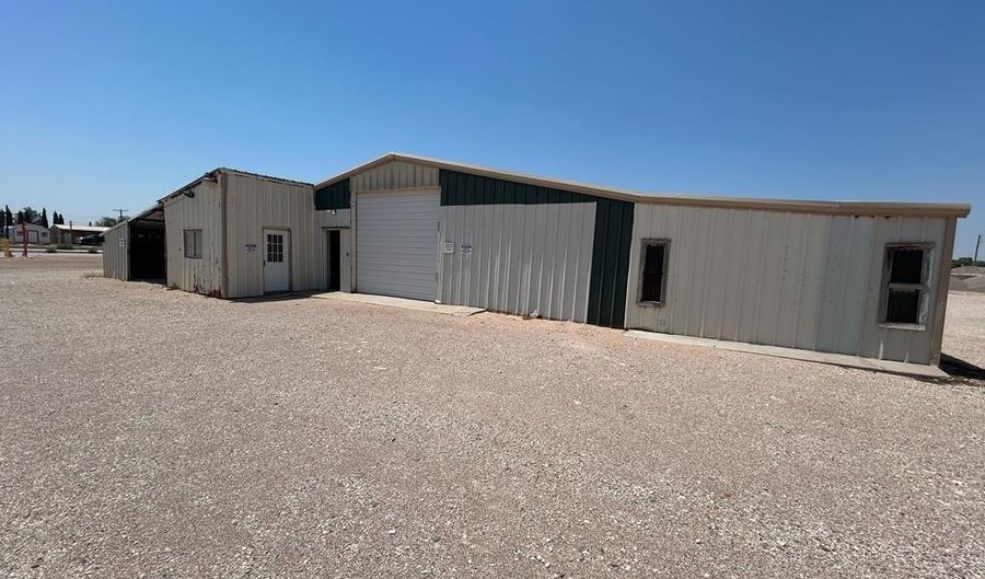 1501 W Broadway St, Andrews, TX 79714 - 0 Beds, 0 Bath